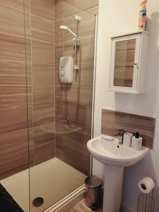 High Street, 2 Bed, Newly Refurb Daire Leamington Spa Dış mekan fotoğraf