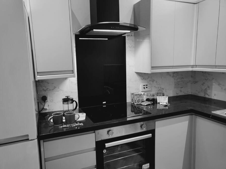 High Street, 2 Bed, Newly Refurb Daire Leamington Spa Dış mekan fotoğraf