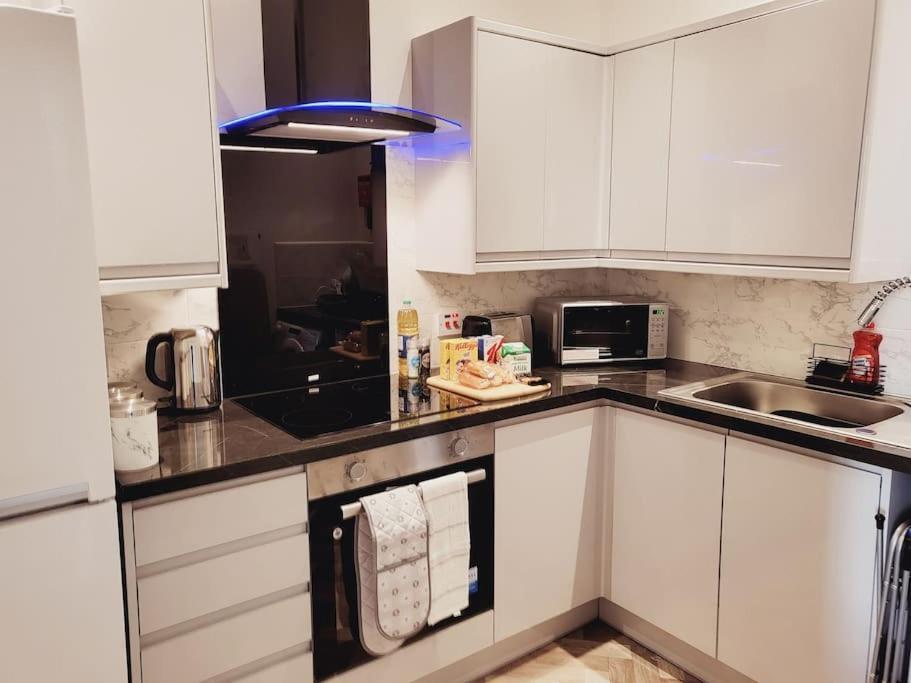 High Street, 2 Bed, Newly Refurb Daire Leamington Spa Dış mekan fotoğraf